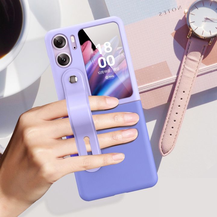 Ốp lưng đai đeo hand trap chống sốc cho Oppo Find N2 Flip hiệu HOTCASE Wristband Stand Phone Case - chất liệu cao cấp, thiết kế thời trang sang trọng có đai đeo tay an toàn - Hàng nhập khẩu