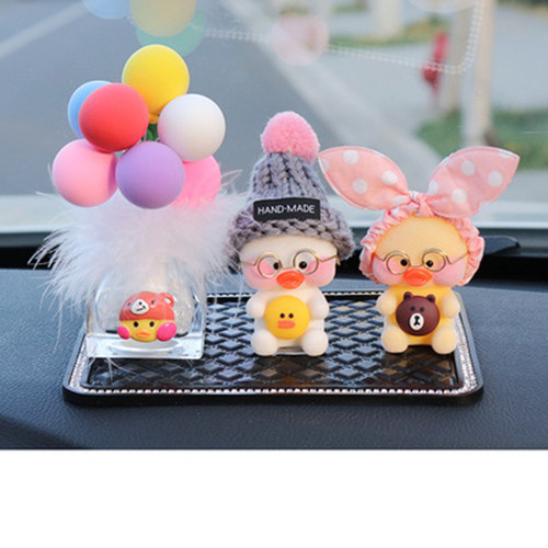 Decor búp bê trang trí taplo ô tô, đồ chơi ô tô , phụ kiện xe hơi sáng tạo hoặc để bàn làm việc