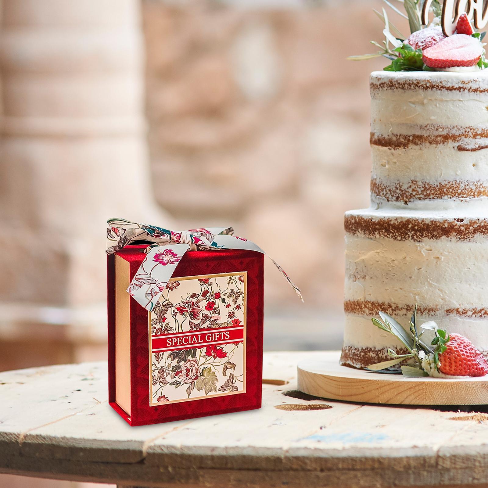 Wedding Candy Box, Candy Box Banquet Exquisite Gift Box with Ribbon, Wedding Favor Box for Mother's Day Party Graduation Table Decoration