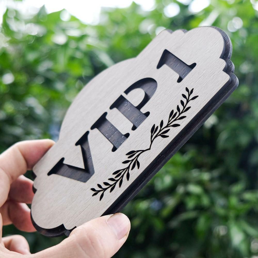 Bảng gỗ CARINA TB202- Số phòng