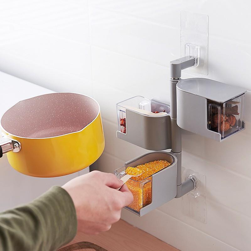 Kệ gia vị dán tường xoay 4 tầng tiện dụng.