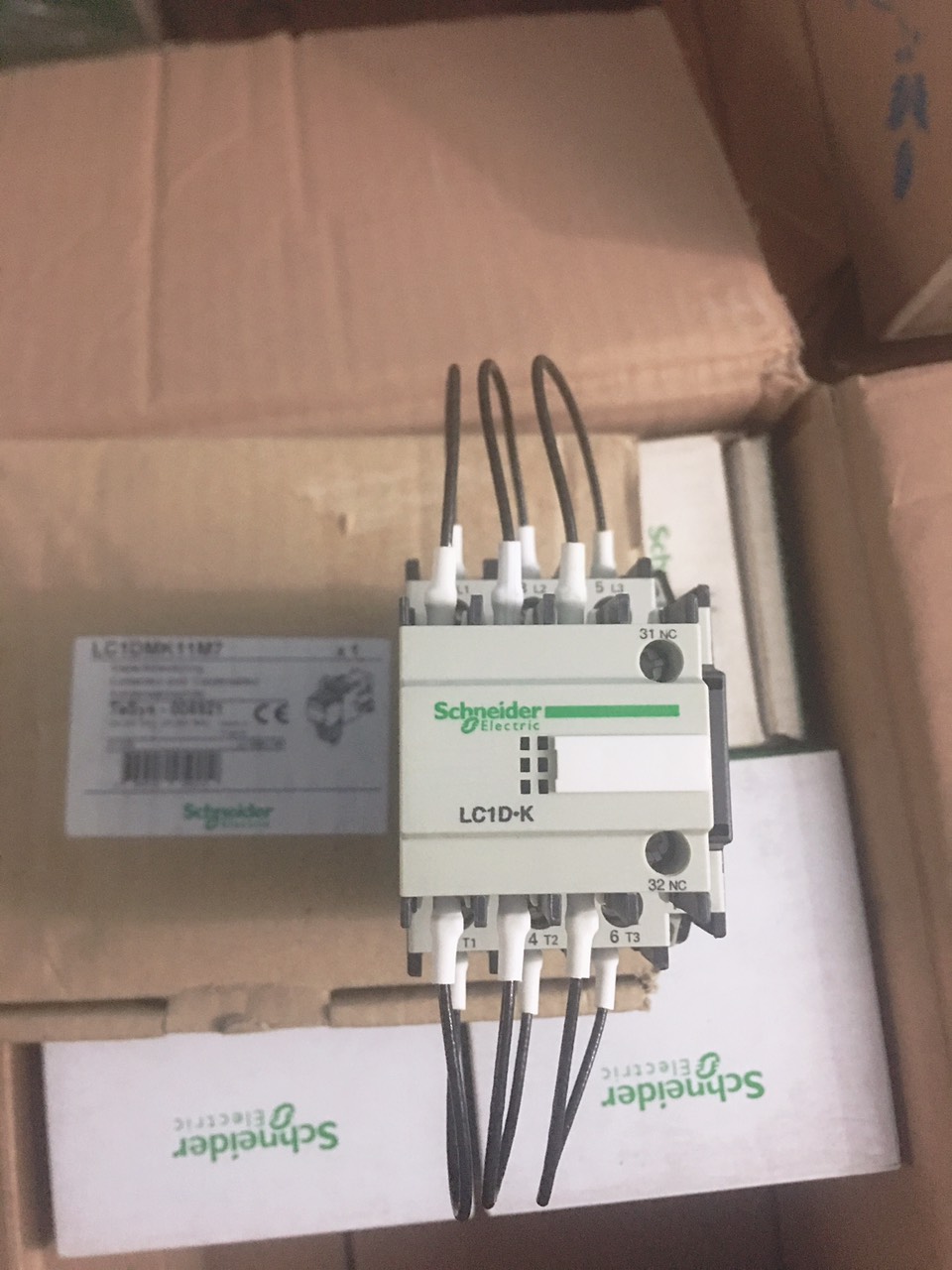 Khởi động từ LC1DMKM7 Contactor Tụ Bù 3P 25Kvar 220V