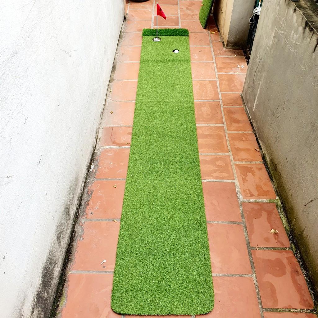 Thảm tập Putting golf. KT: 300 x 80cm: Cỏ Golf cao cấp. Đế cao su EVA đàn hồi tốt.Bền hơn 10 năm