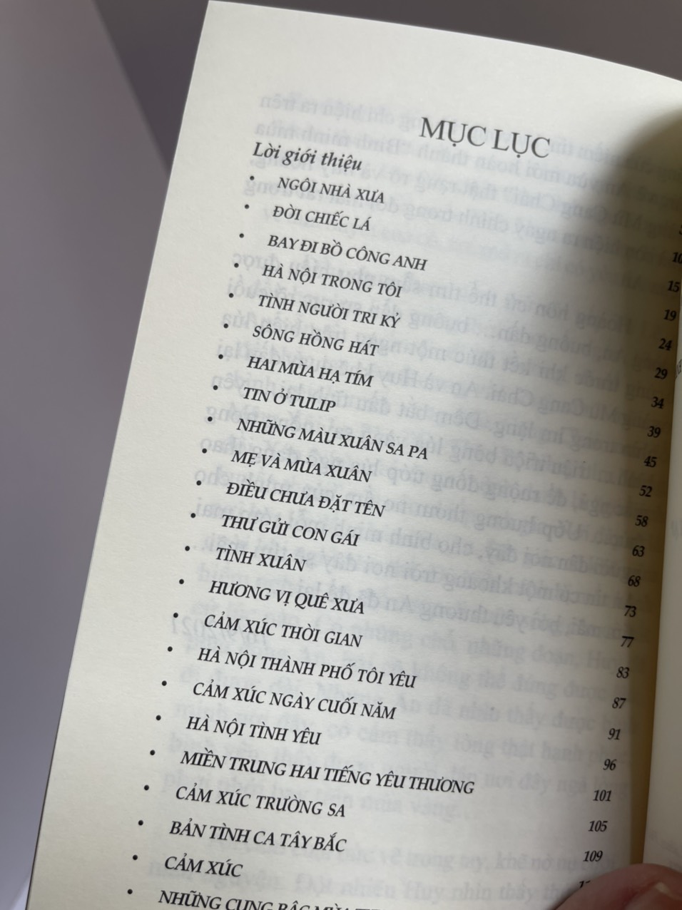 SÔNG HỒNG HÁT – Lê Minh – NXB Văn Học