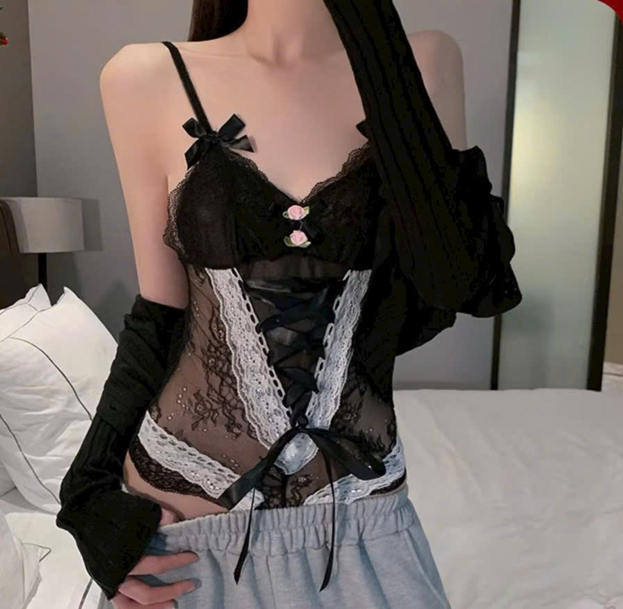 Bodysuit Ren Lưới Đính Nơ Thêu Hoa Không Kèm Tất Xinh Xắn