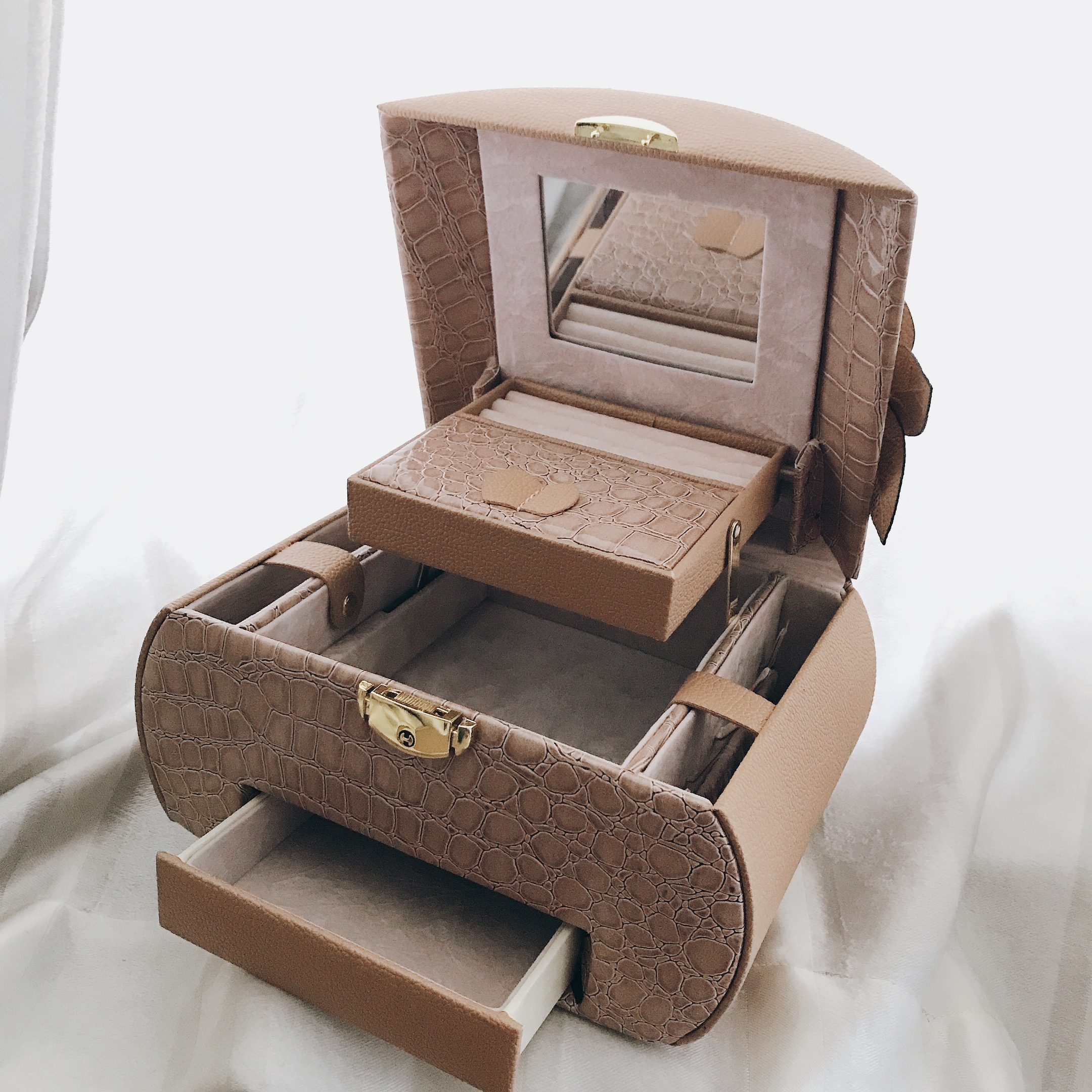 Hộp đựng nữ trang trang sức nhiều ngăn màu nâu cafe 2801 HTS2801SS