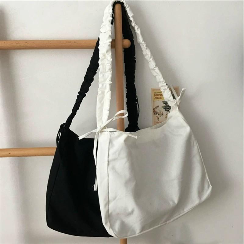 Túi tote đeo chéo dây rút có khóa &amp; túi con - vải canvas, phong cách ULZZANG