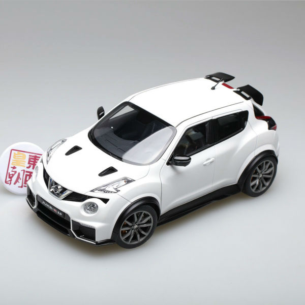 Xe Mô Hình Nissan Juke R 2.0 (White) 1:18 Autoart - 77456 (Trắng)