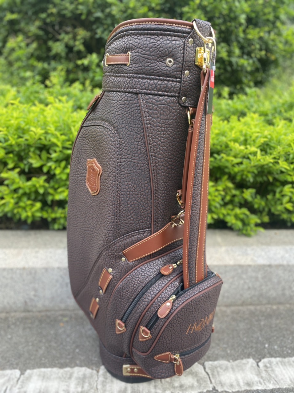 Túi Đựng Gậy Golf Da Bò Thật, Có Hai Màu Nâu Và Xanh Navi Đựng Được 14 - 16 Gậy