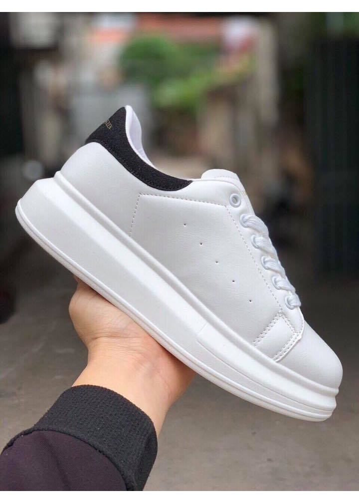 Giày Sneaker trắng nâng đế gót nhung