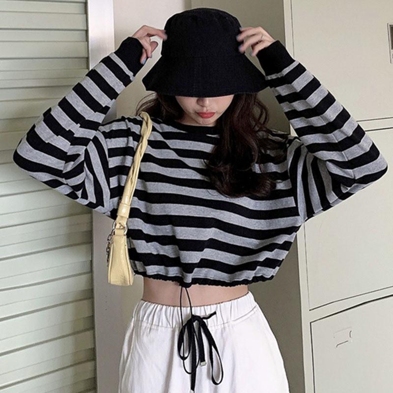 Áo Croptop Dài Tay Dáng Rộng Họa Tiết Kẻ Sọc Phong Cách Thoải Mái