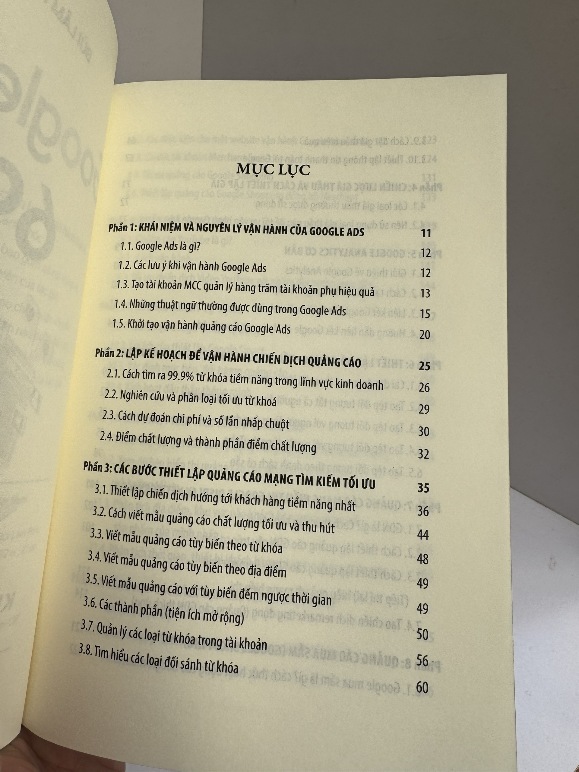 GOOGLE ADS 69 GIỜ: KIẾN THỨC CHỌN LỌC TỪ VẬN HÀNH THỰC TẾ - Bùi Lâm Phúc - Mochi Books - Nhà xuất bản Lao Động.