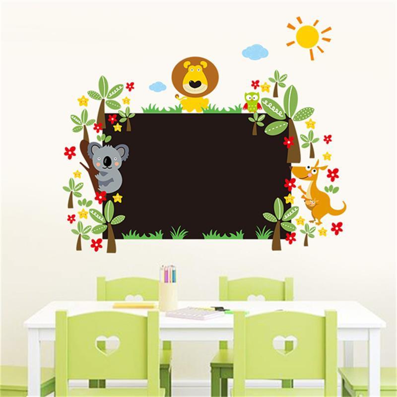 Decal dán tường Thú xinh và bảng đen
