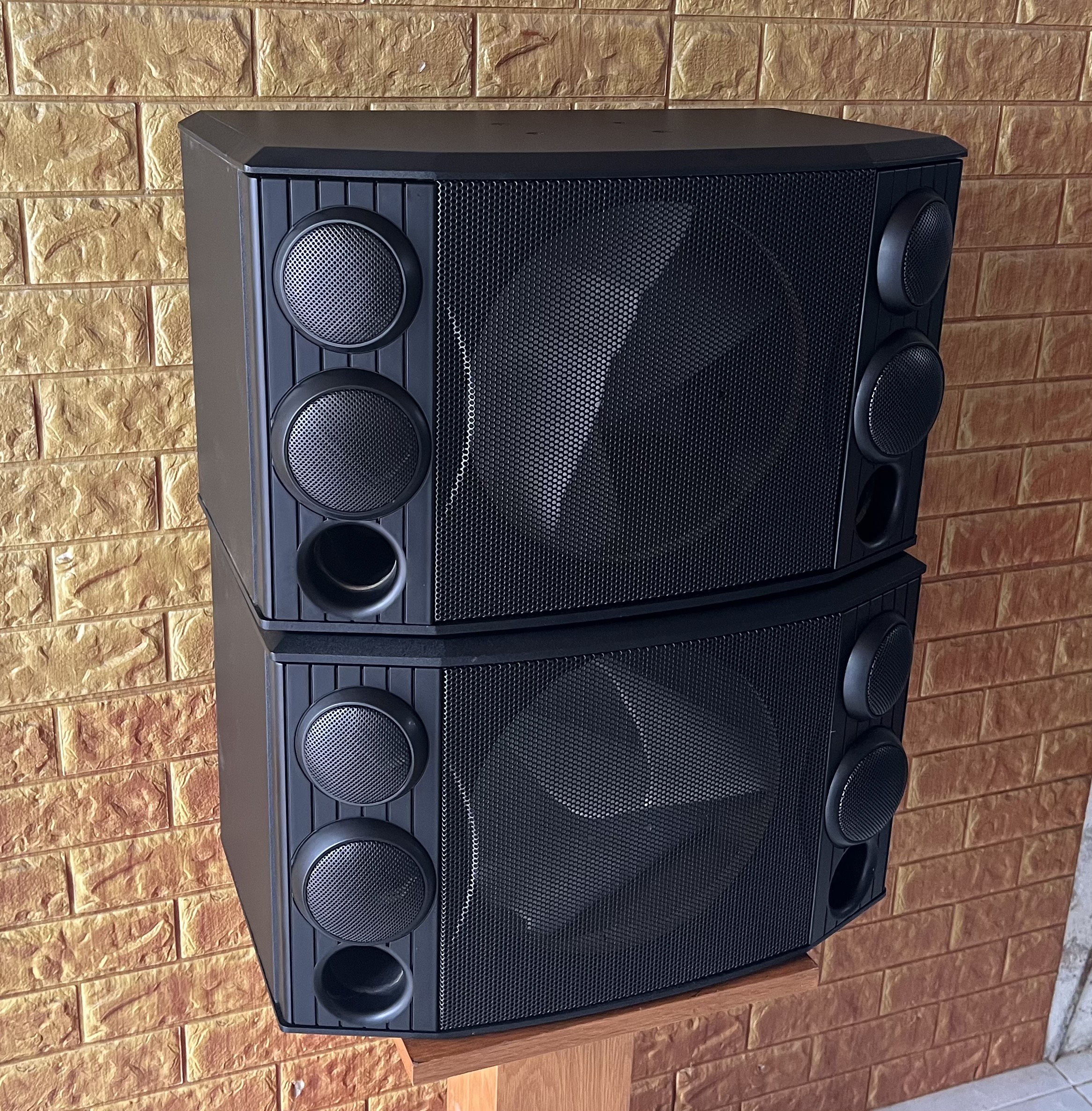 Vỏ thùng loa 3 tấc loa nằm 1 bass 30, 4 treble Hải Triều