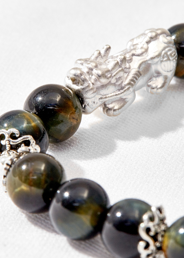 Vòng tay đá mắt hổ phối tỳ hưu bạc Ngọc Quý Gemstones
