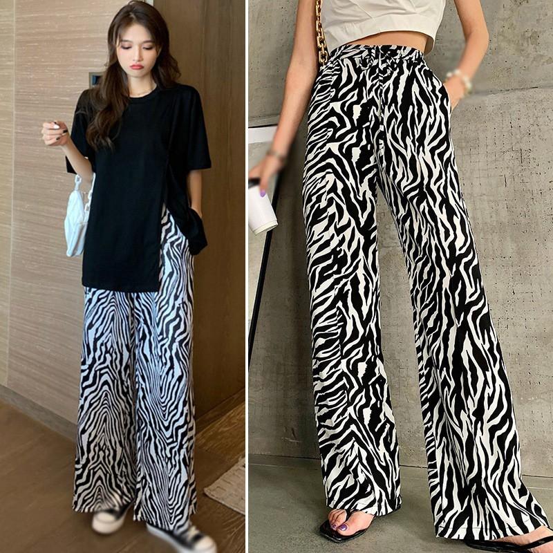 Quần dài ống rộng họa tiết rằn ri cá tính cho nữ