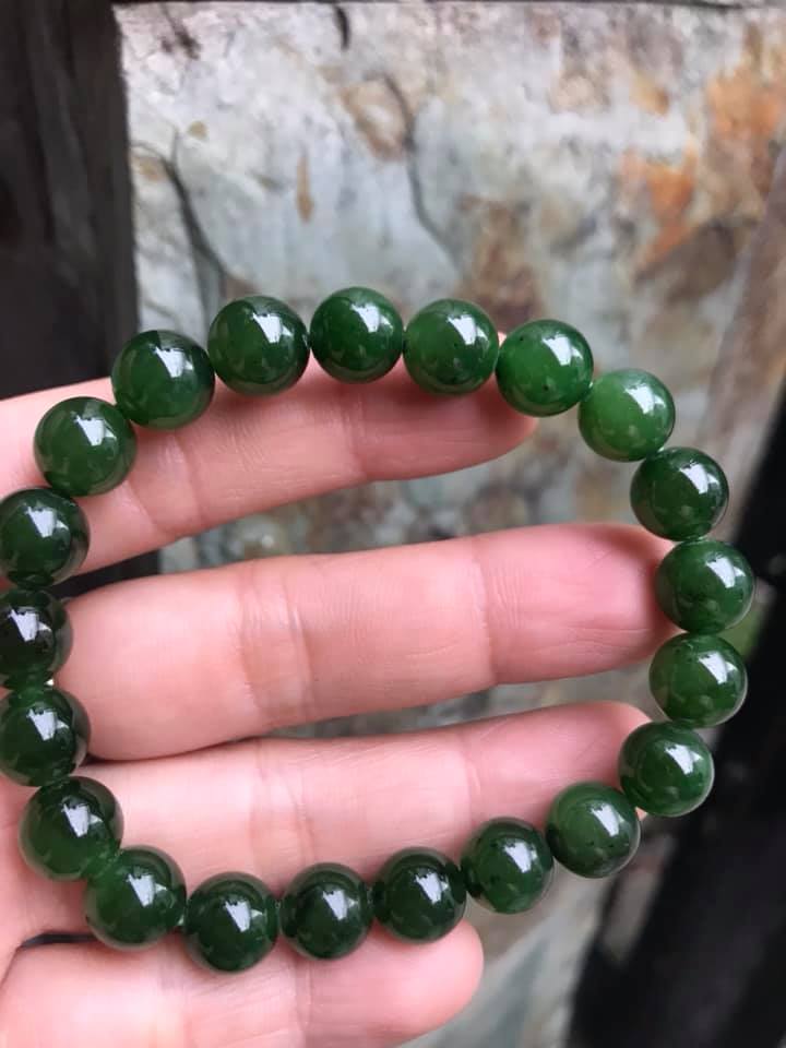 VÒNG TAY NỮ XANH HY VỌNG 9,5MM ĐÁ NGỌC JADE HAY GỌI ĐÁ NGỌC BÍCH LOẠI ĐẸP XINH TAY MỆNH MỘC HỎA ĐEO SANG