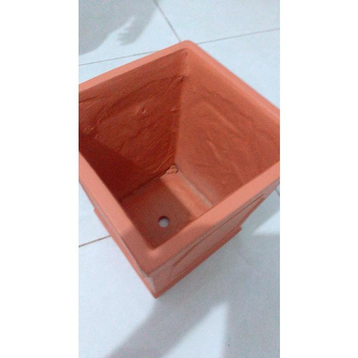 Chậu Đất Nung Trồng Cây (cao 22.5cm đường kính 18.5cm)