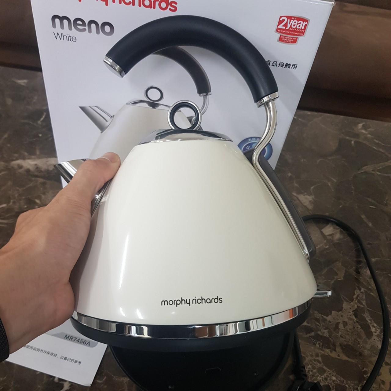 Ấm đun nước siêu tốc cao cấp Morphy Richards MR7456A, dung tích 1,5 lít, công suất 1850W - Hàng chính hãng, bảo hành 24 tháng