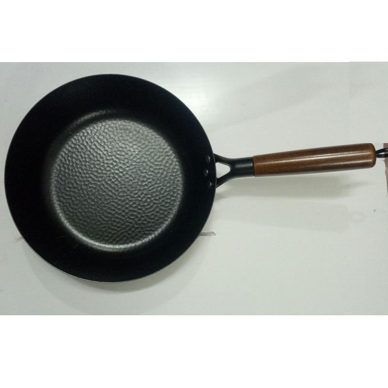 Chảo Thép Rèn Vân Búa Chống Dính Tay Cầm Gỗ Kiểu Sâu Lòng Size 28cm Dùng Được Bếp Từ
