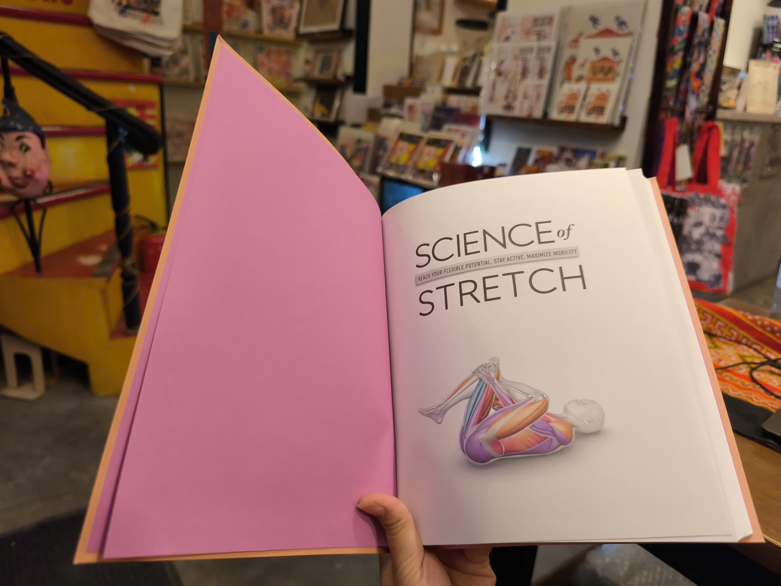 Sách - Science of Stretch: Reach Your Flexible Potential, Stay Active, Maximize Mobility | DK Book