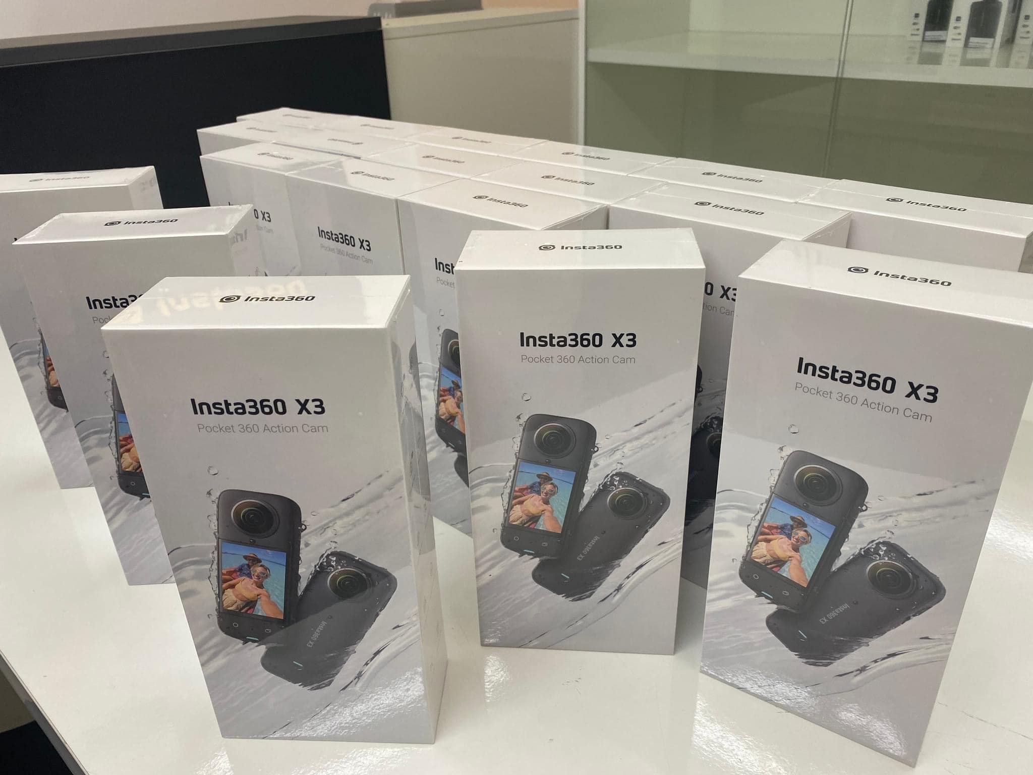Máy quay phim hành trình Insta360 X3 – Hàng chính hãng