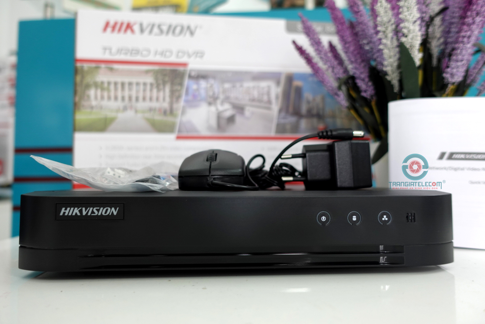 Đầu ghi hình 08 kênh HIKVISION DS-7208HGHI-K1 Turbo HD 4.0 DVR vỏ sắt - Hàng chính hãng