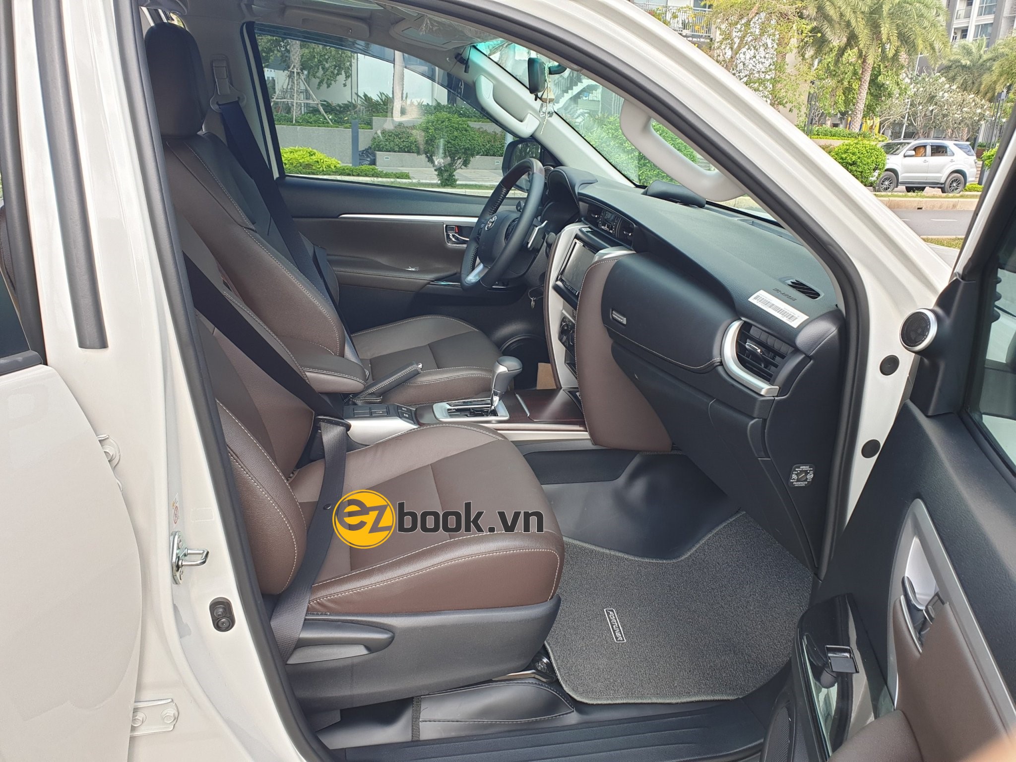Dịch vụ thuê xe 7 chỗ đi Sài Gòn - Mũi Né 2 ngày 1 đêm