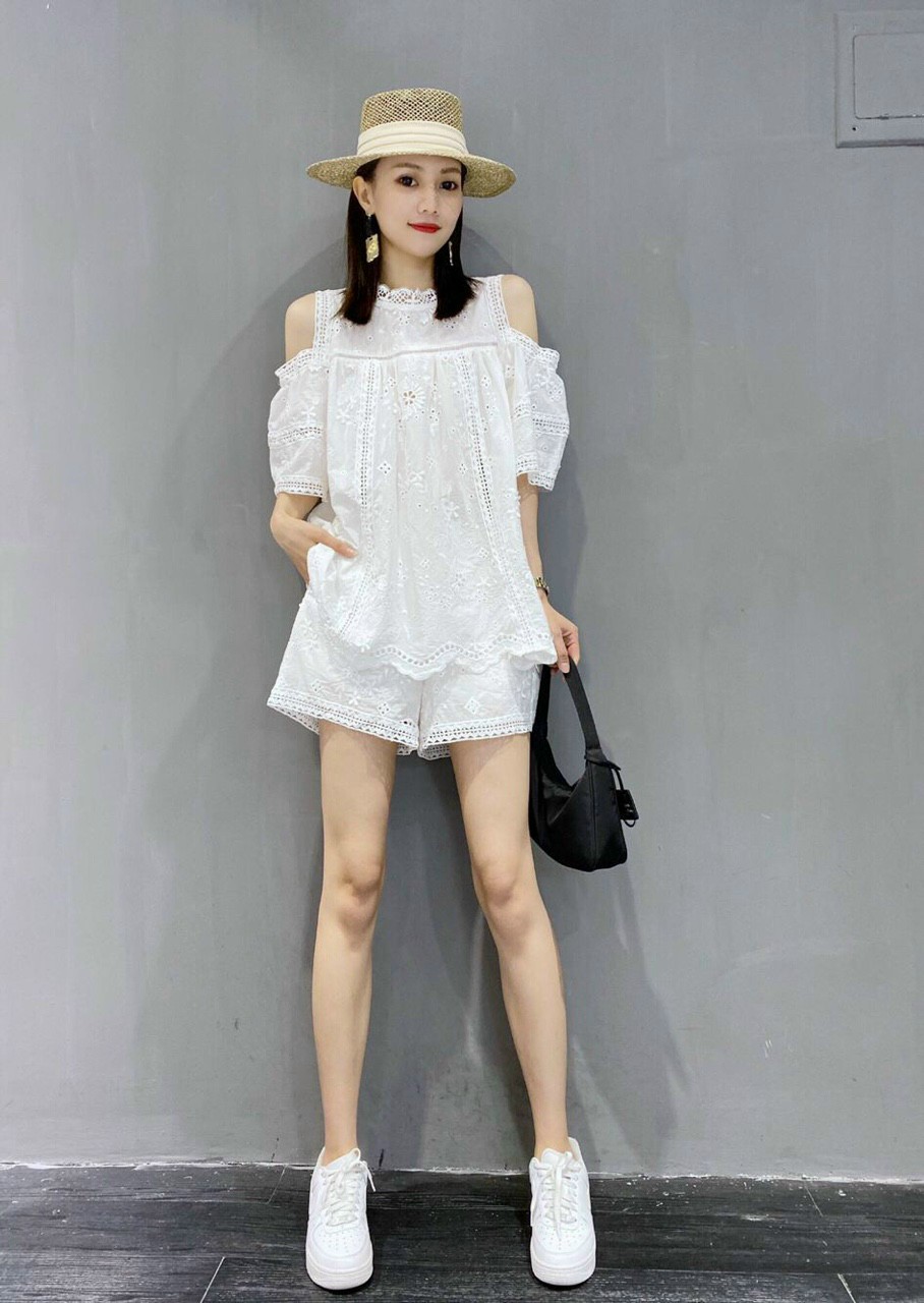 SÉT BỘ SHORT XÔ THÊU VAI CUTOUT
