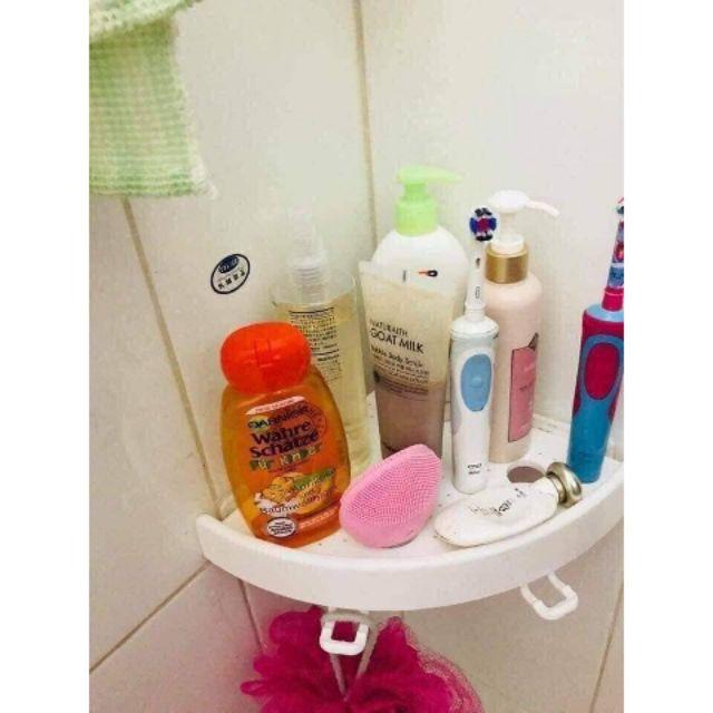 KỆ GÓC TAM GIÁC HÚT CHÂN KHÔNG