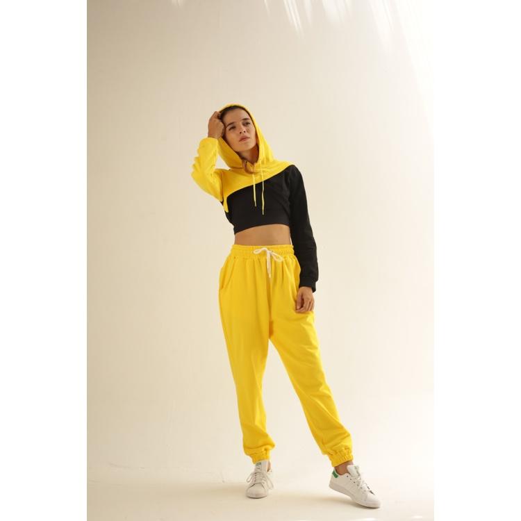 JOYLYAN - Bộ Đồ Thể Thao Nữ Joyce 100% Cotton Thiên Nhiên Gồm Áo Hoodie Dạng Croptop Dài Tay Có Mũ Trùm Đầu Phối Hai Màu