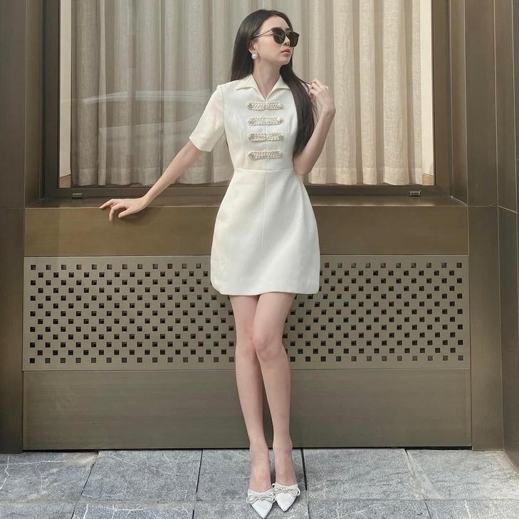 Đầm xòe đi tiệc cưới thiết kế cổ V sang trọng