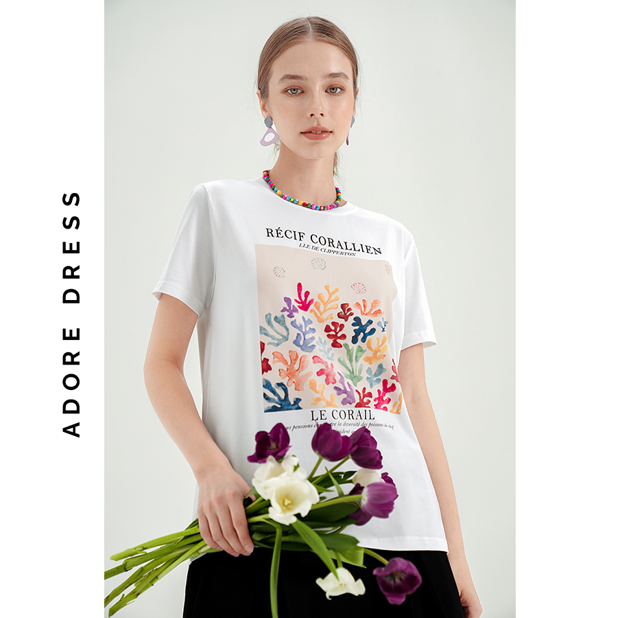 Áo phông graphic T-shirts cotton trắng in 3ASTS2002 ADORE DRESS