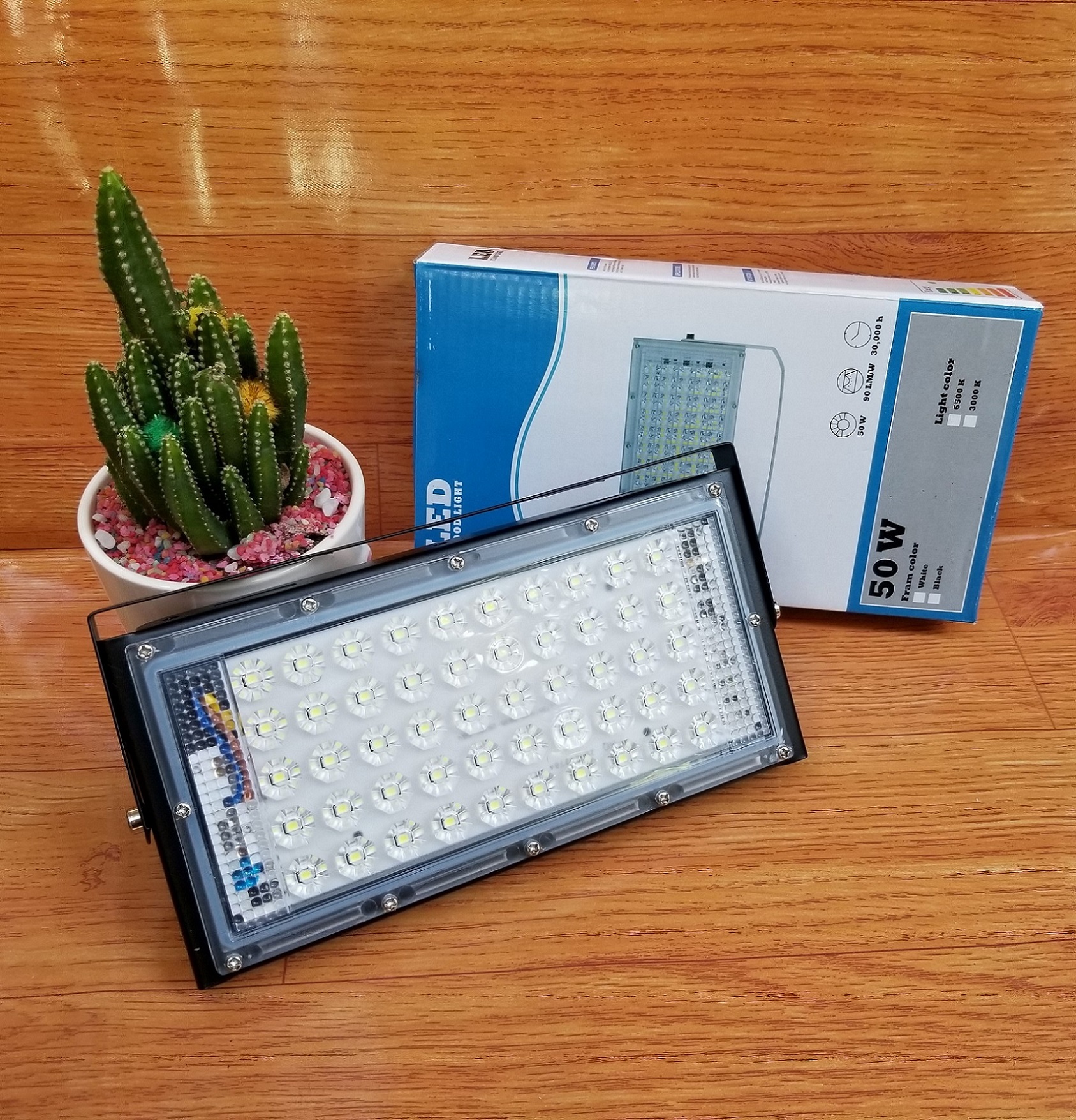 Sỉ 20 Đèn Led pha đổi nhiều màu RGB 50w 220v kèm điều khiển hắt tường rọi cây kín chống nước mưa ngoài trời Posson LF-50RGB