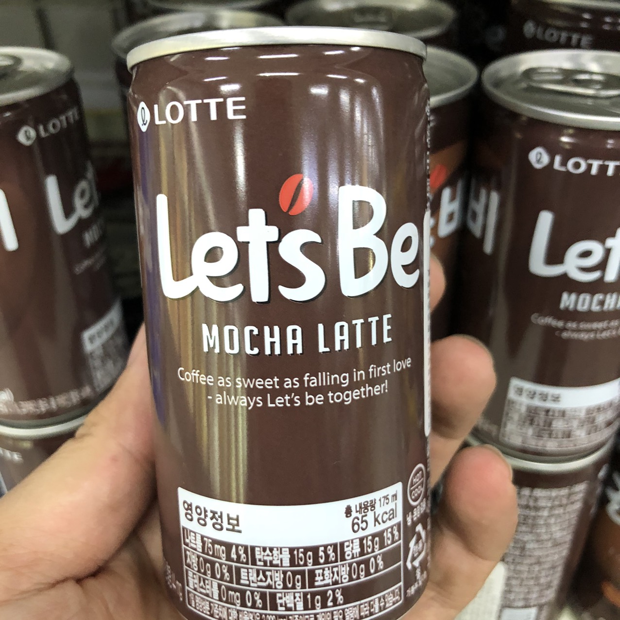 Cà Phê Uống Liền Let's Be Mocha Latte Lotte Hàn Quốc  Lon 175ml