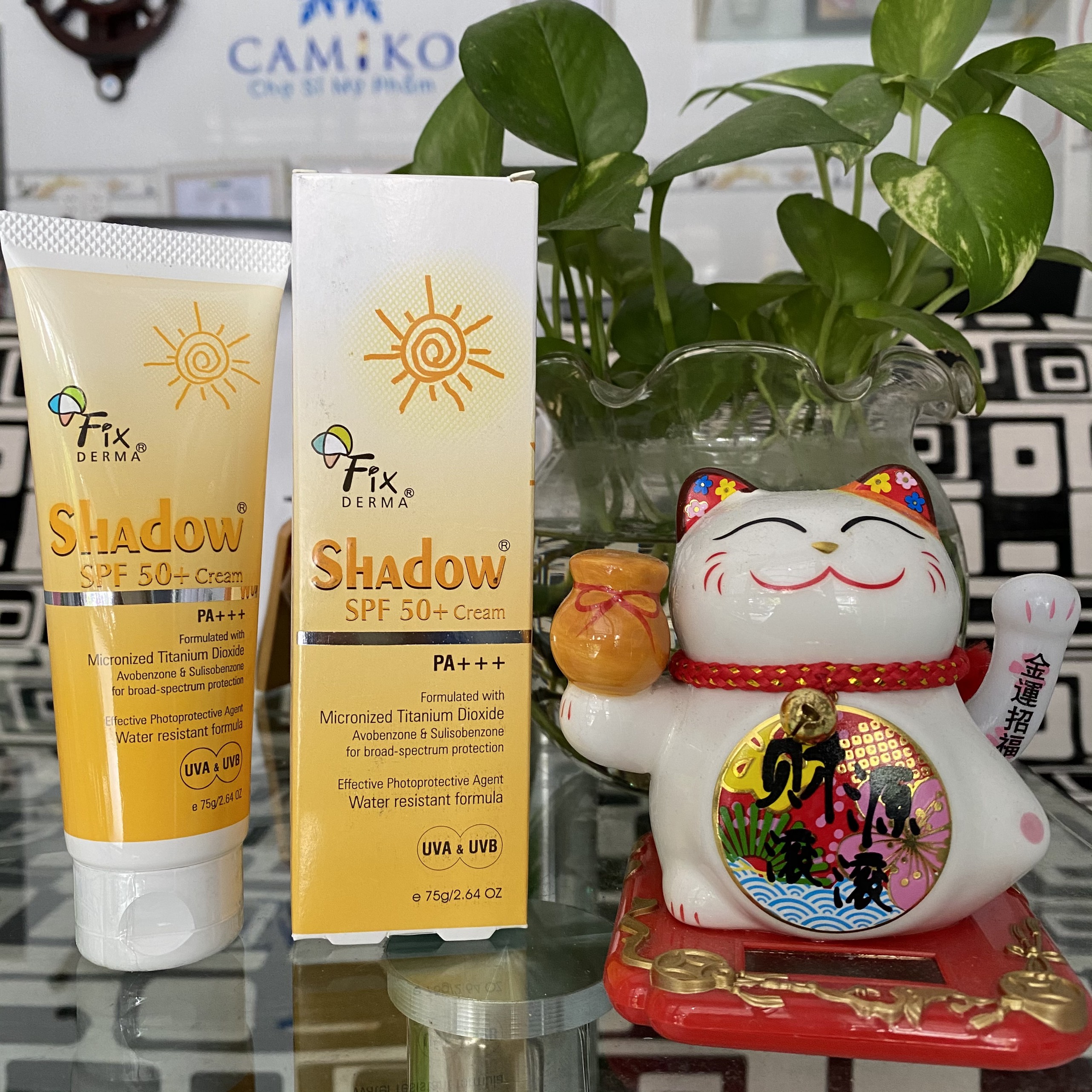 [Quà tặng] Kem chống nắng Fixderma Shadow Cream SPF50 + 75g + Tặng 1 kem tẩy da chết dạng hạt Sebamed 10ml