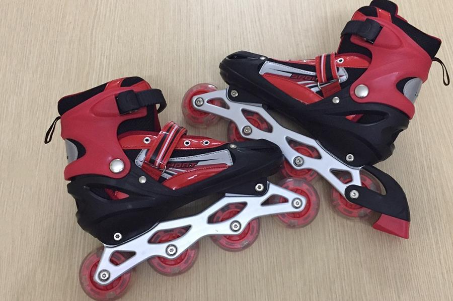 Giày Trượt Patin MacBuy Gắn Đinh Phát Sáng Cao Cấp (Size L) 