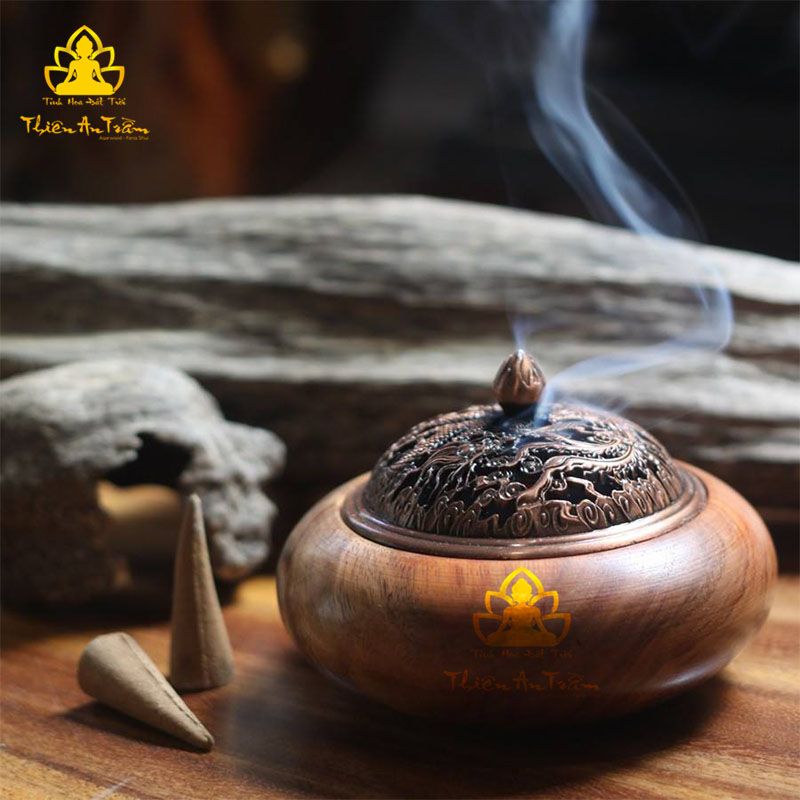 Lư Gỗ Xông Đốt Trầm Hương – Lư Gỗ Hương Xông Đốt Nhang Khoanh Trầm Hương, Nhang Nụ Trầm Hương - Lư Gỗ Hương Xông Đốt Trầm Hương Nắp Kim Loại Khắc Hoa Văn