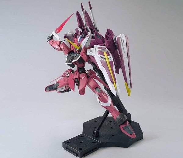 Mô Hình Lắp Ráp JUSTICE GUNDAM (MG - 1/100) - Hàng Chính Hãng