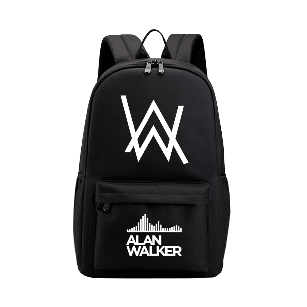 Alan Walker khoác quốc kỳ Việt Nam, chụp hình cùng hàng chục nghìn fan –  Thế Giới Tinh Tế