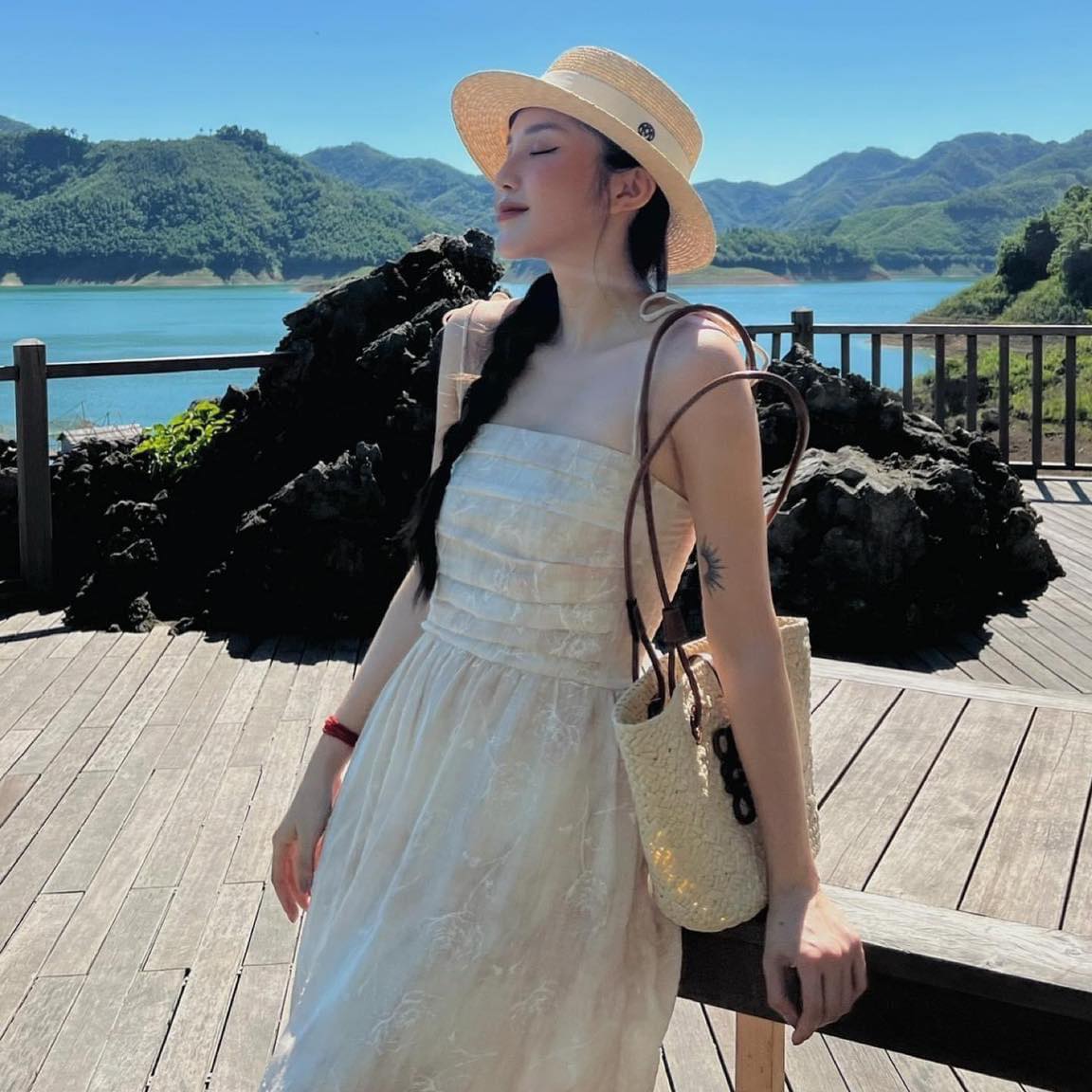 Túi cói đeo vâi hàng cao cấp HOTTREND