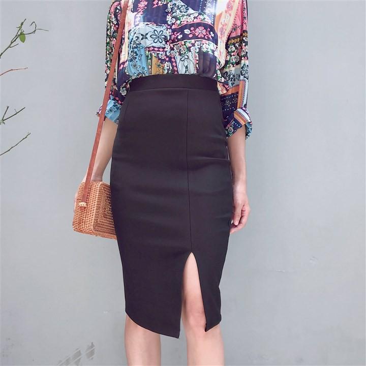 Chân váy công sở dài bigsize màu đen ôm body xẻ trước dài 63cm