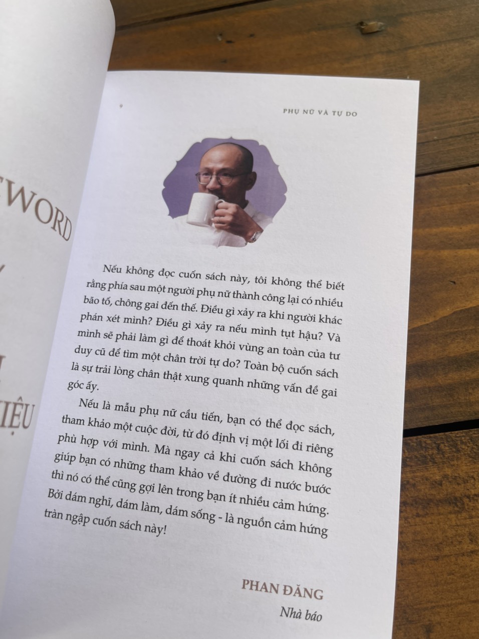 (tái bản, bổ sung hơn 50 trang nội dung) PHỤ NỮ VÀ TỰ DO - Thay đổi tư duy, thay đổi cuộc đời - Hồng Nguyễn - Nxb Thanh Niên