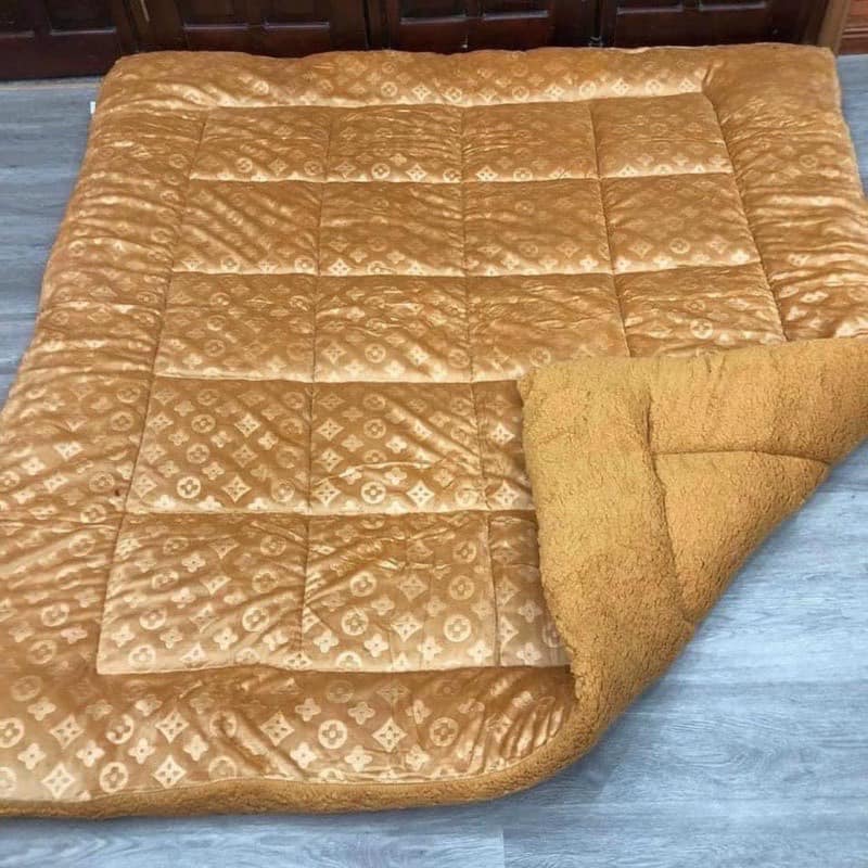 Chăn Cừu Chữ Vạn hàng dày 3 lớp siêu ấm 3,2kg 2mx2m3