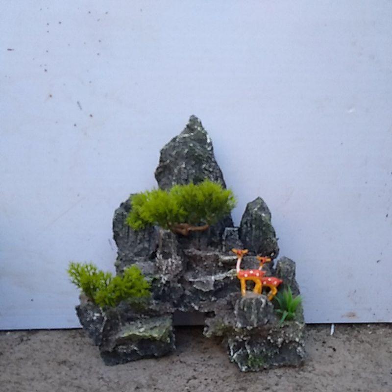 Núi đá bể cá-hòn non bộ mini