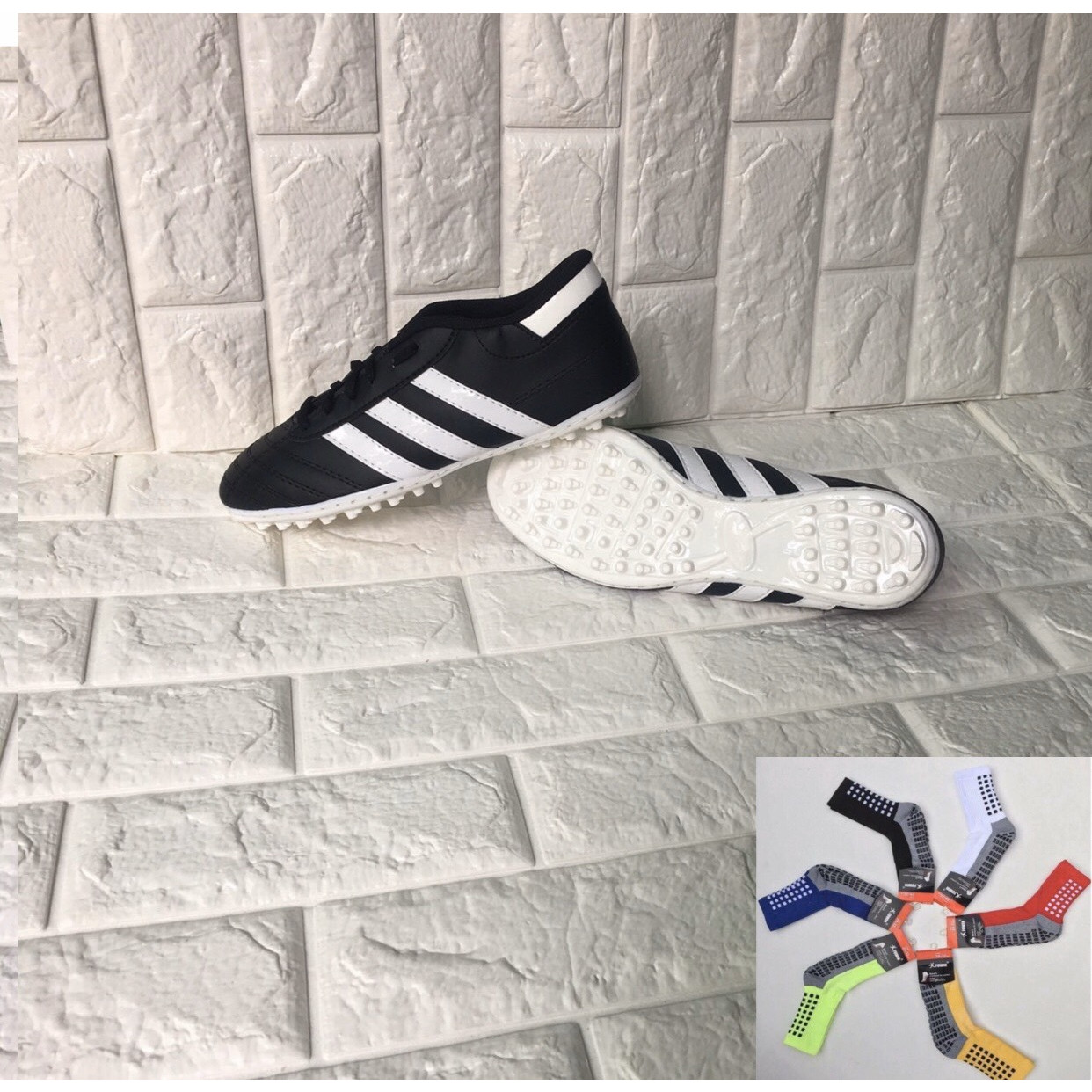Giày đá bóng đá banh 3 sọc - 75445