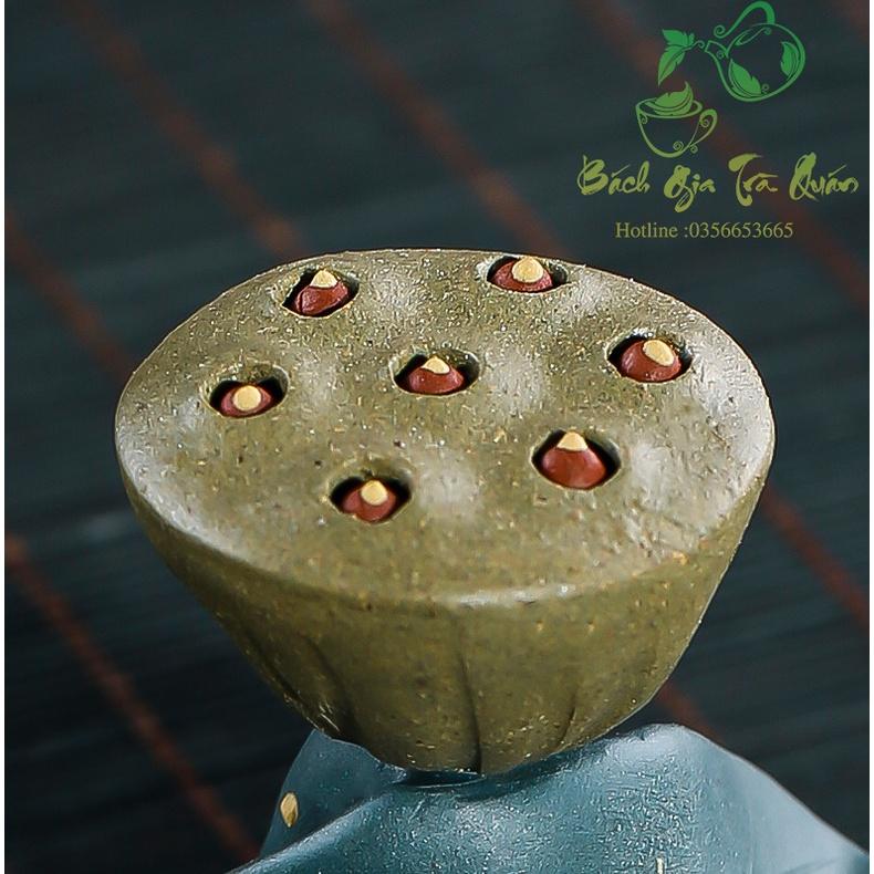 Tiểu Cảnh Đỡ Nắp Ấm Tử Sa Bày Bàn Trà Độc Đáo