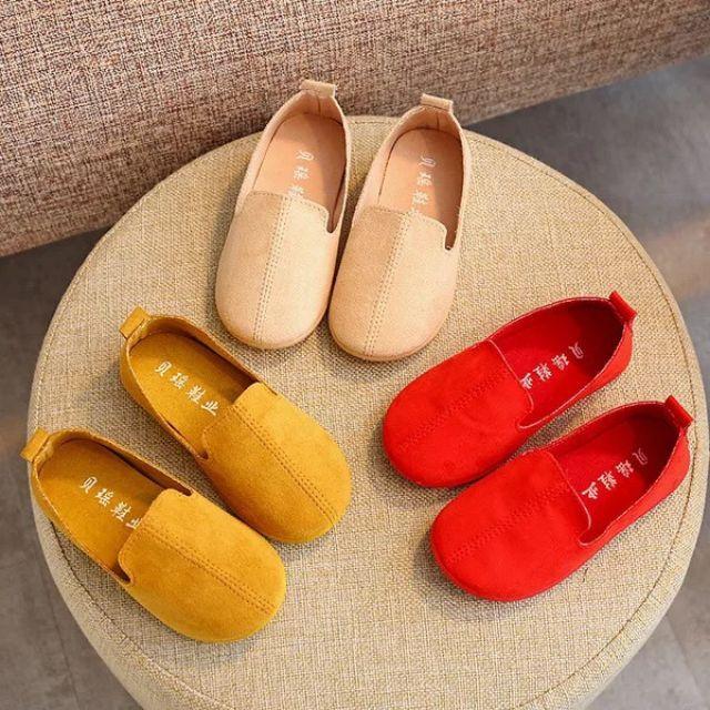 Giày trẻ em