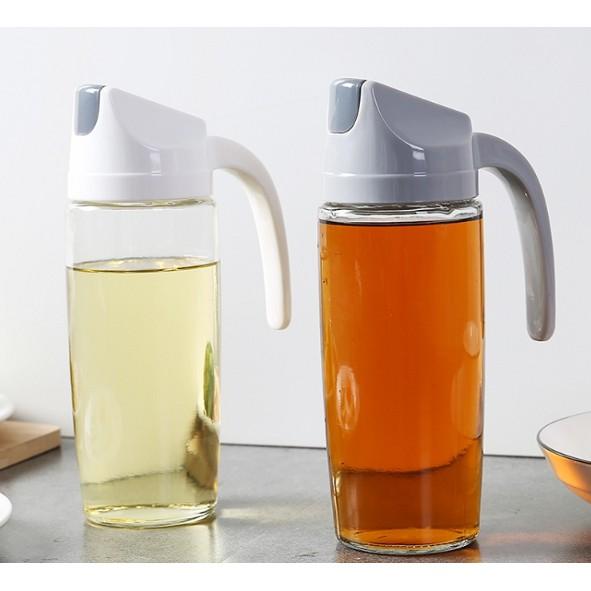 Bình Đựng Dầu Ăn, Nước Mắm, Xì Dầu Cao Cấp Tự Động Mở Nắp Khi Rót 600ml