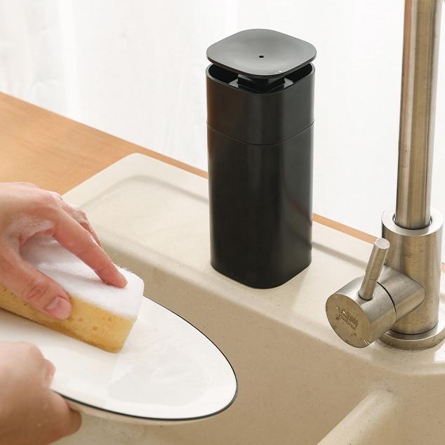 Chai đựng nước rửa tay nắp ấn tiện lợi